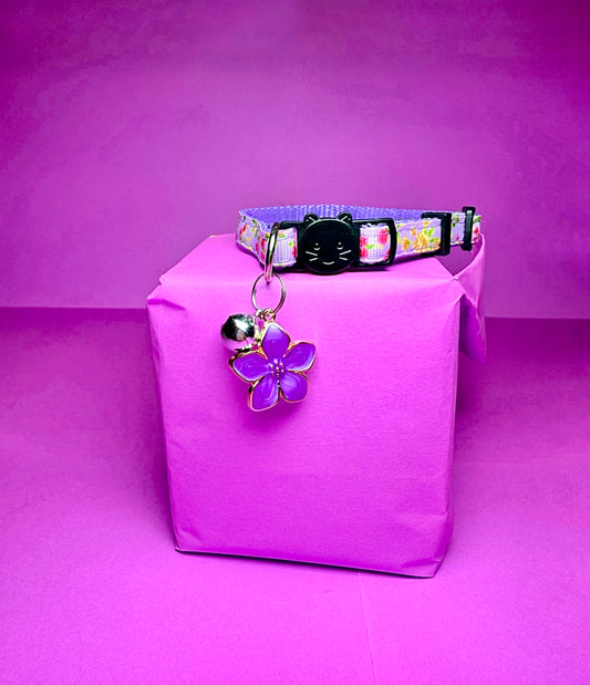 Lilac Floral Cat Collar | Cat Face Buckle & Bell