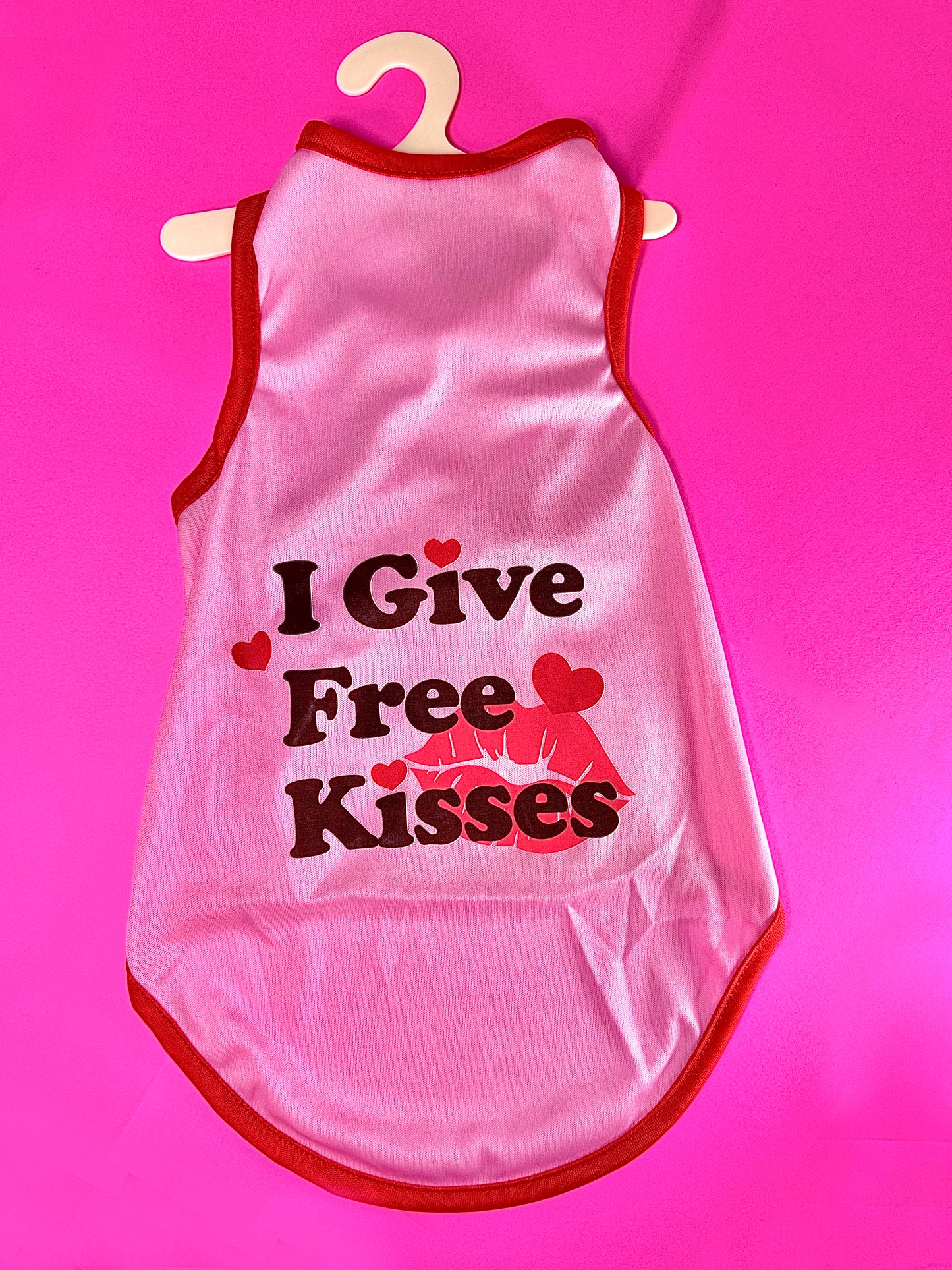 I Give Free Kisses Pet Tee | For Dogs & Cats