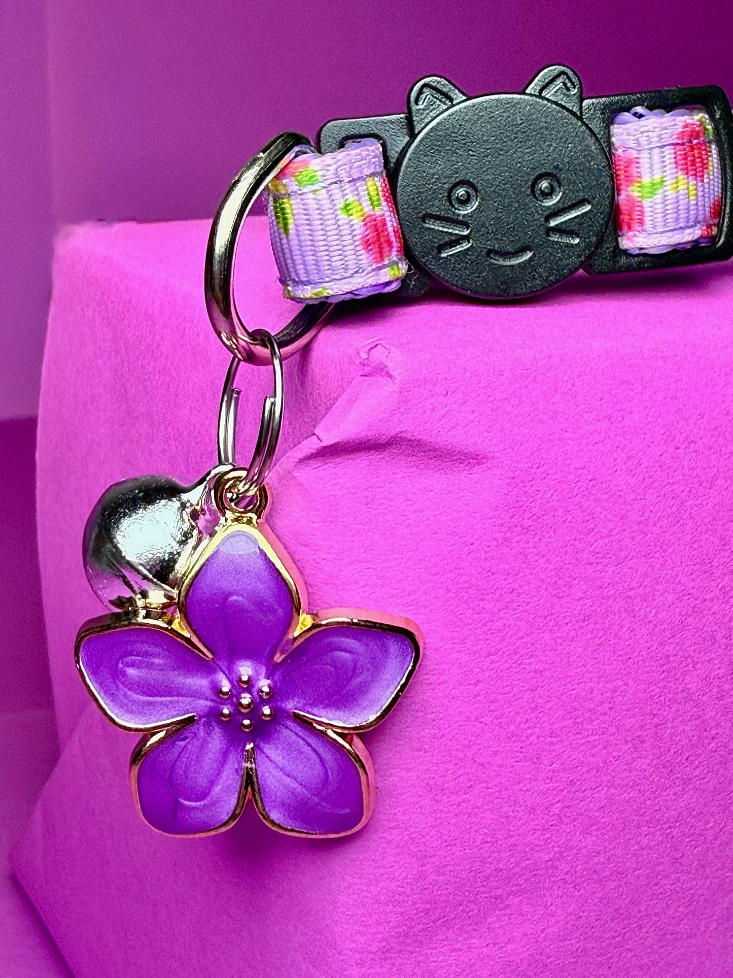 Lilac Floral Cat Collar | Cat Face Buckle & Bell